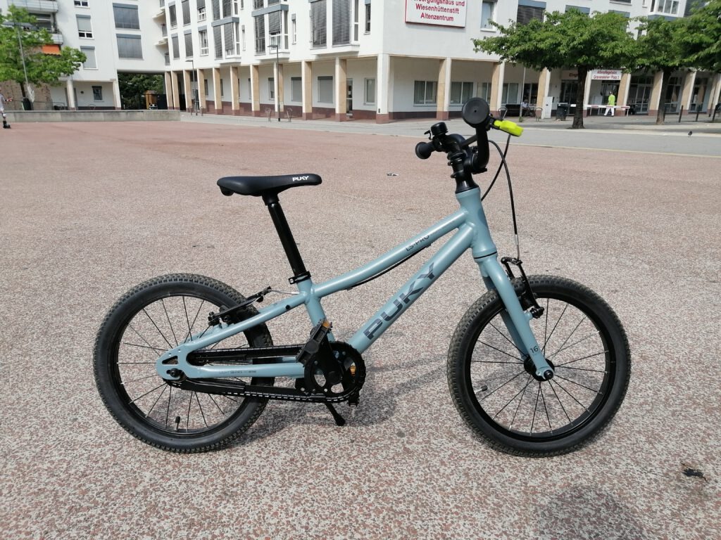 puky-ls-pro-16-review-side-view.jpg Puky LS Pro kids bike in side view