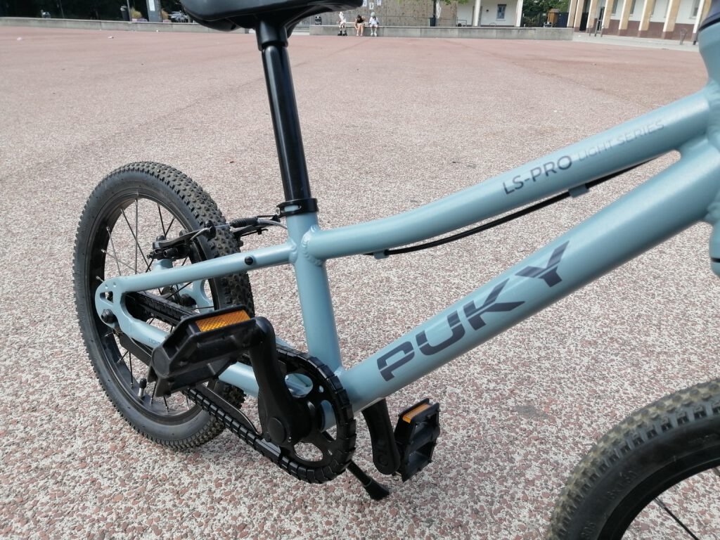 puky-ls-pro-16-frame-detail.jpg Puky LS Pro 16 frame and Puky logo in side view
